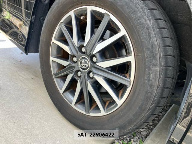 Toyota VOXY 2015-04 7226881-6