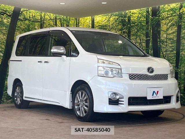Toyota VOXY 2012-01 7226863-16