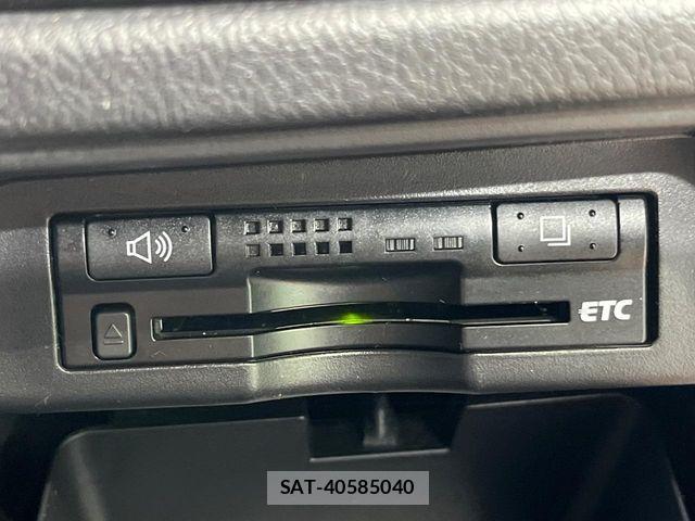 Toyota VOXY 2012-01 7226863-5