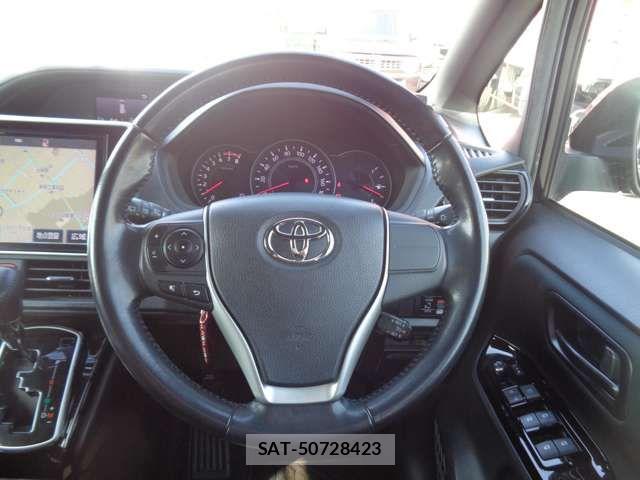 Toyota VOXY 2017-11 7226916-16
