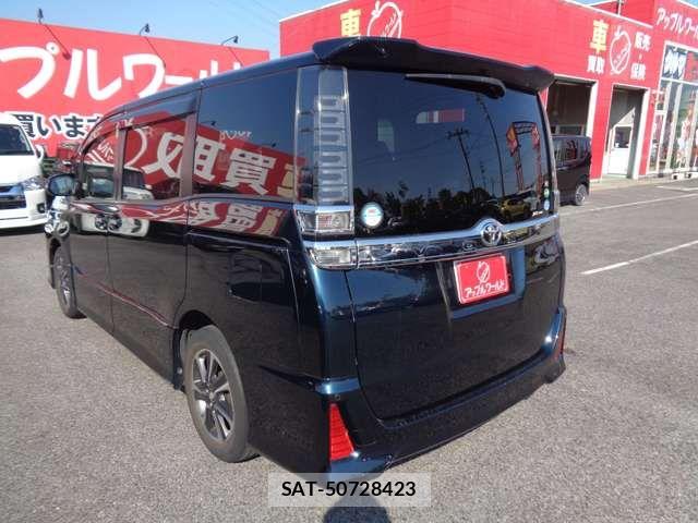 Toyota VOXY 2017-11 7226916-6