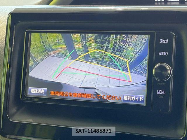 Toyota VOXY 2017-12 7226915-4