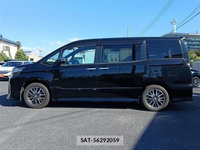 Toyota VOXY 2016-12 7226899-10