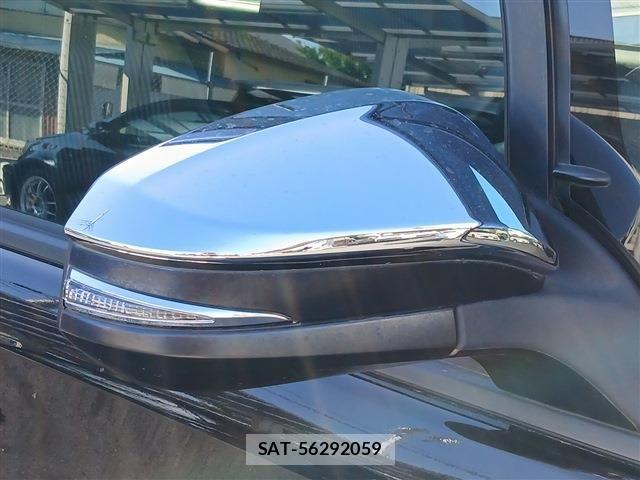 Toyota VOXY 2016-12 7226899-29