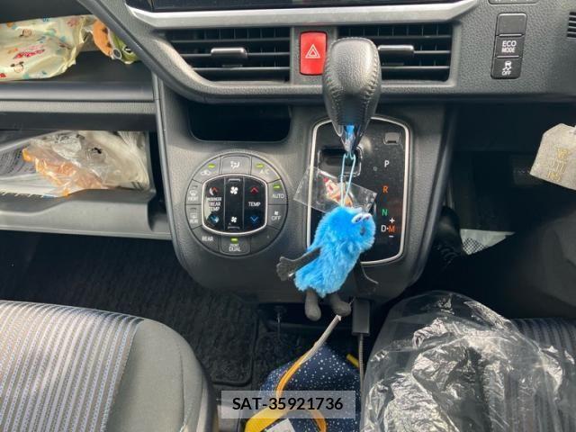 Toyota VOXY 2017-02 7226902-26