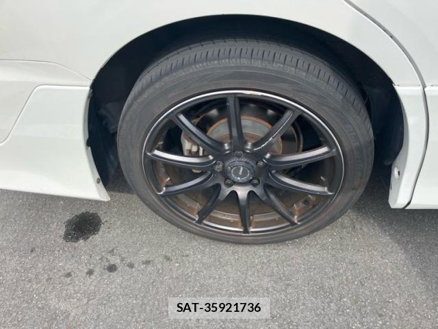 Toyota VOXY 2017-02 7226902-7