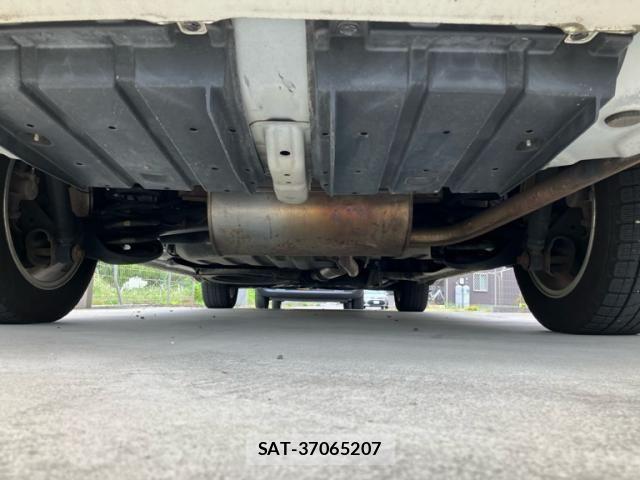 Toyota VOXY 2008-02 7226839-8