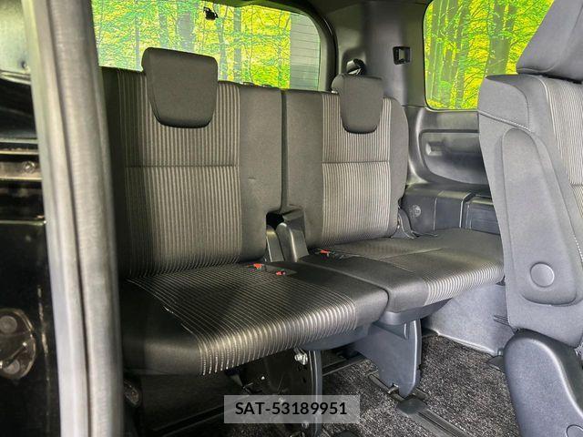 Toyota VOXY 2019-06 7226934-9