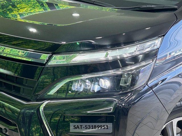 Toyota VOXY 2019-06 7226934-12