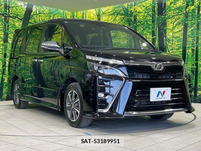 Toyota VOXY 2019-06 7226934-16