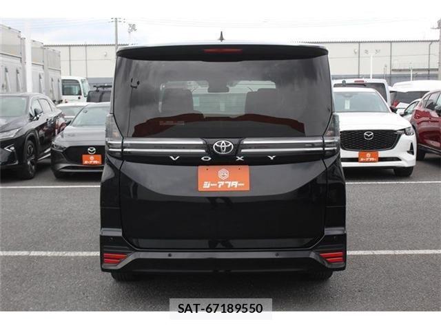 Toyota VOXY 2022-09 7226969-9