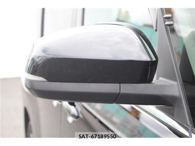 Toyota VOXY 2022-09 7226969-14