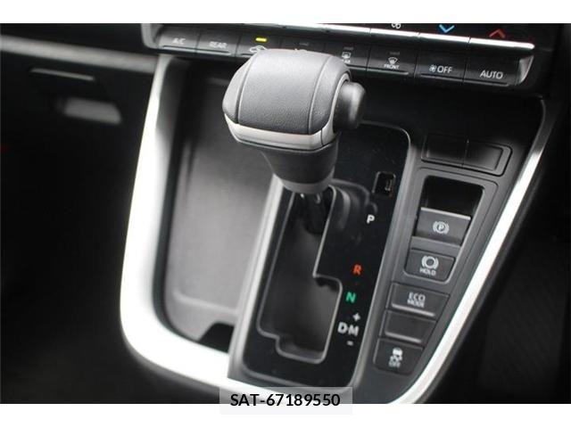 Toyota VOXY 2022-09 7226969-21