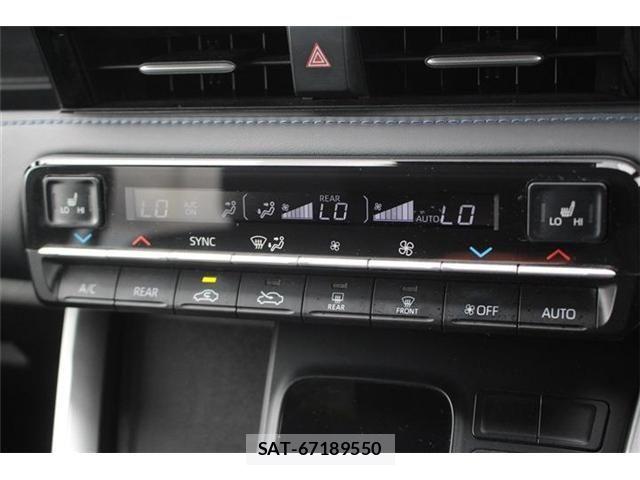 Toyota VOXY 2022-09 7226969-23