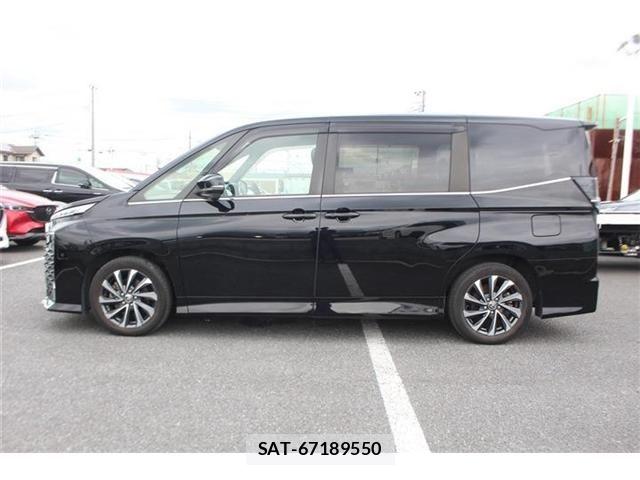 Toyota VOXY 2022-09 7226969-8