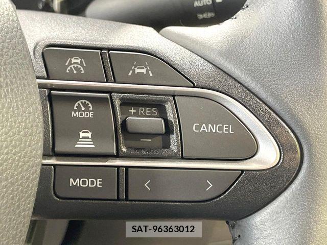 Toyota VOXY 2023-11 7226989-6