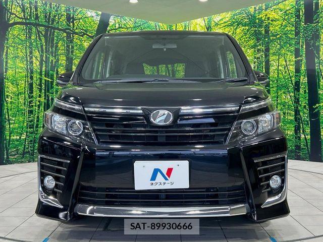 Toyota VOXY 2015-09 7226885-14