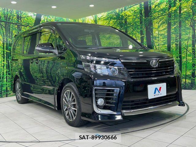 Toyota VOXY 2015-09 7226885-16