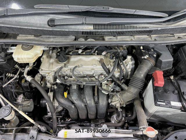 Toyota VOXY 2015-09 7226885-18