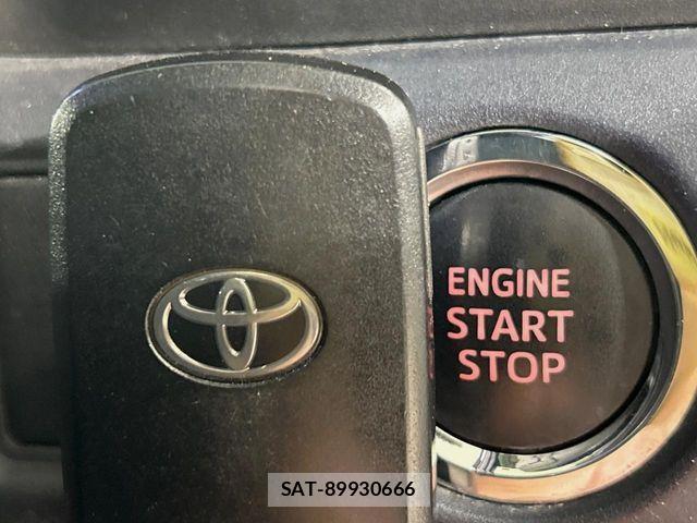 Toyota VOXY 2015-09 7226885-5