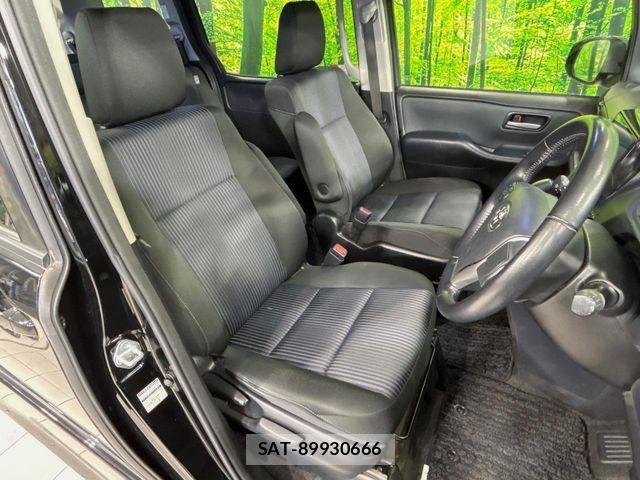 Toyota VOXY 2015-09 7226885-7