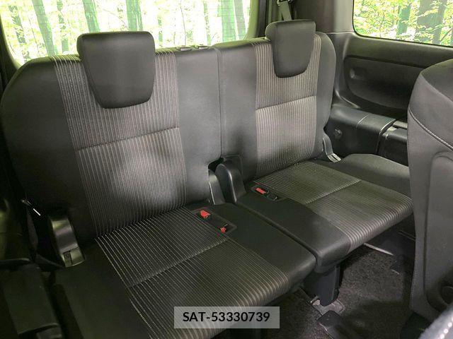 Toyota VOXY 2018-04 7226921-10