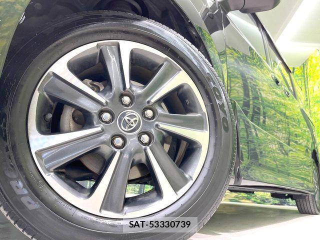 Toyota VOXY 2018-04 7226921-13