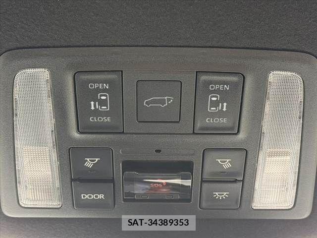 Toyota VOXY 2026-04 7226995-4