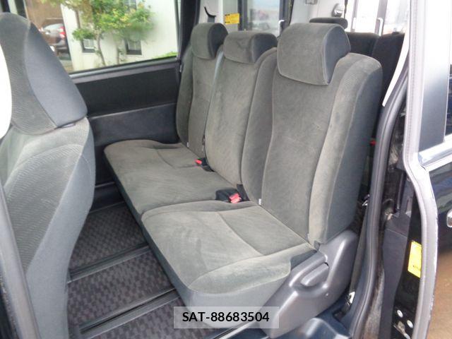 Toyota VOXY 2010-09 7226862-10