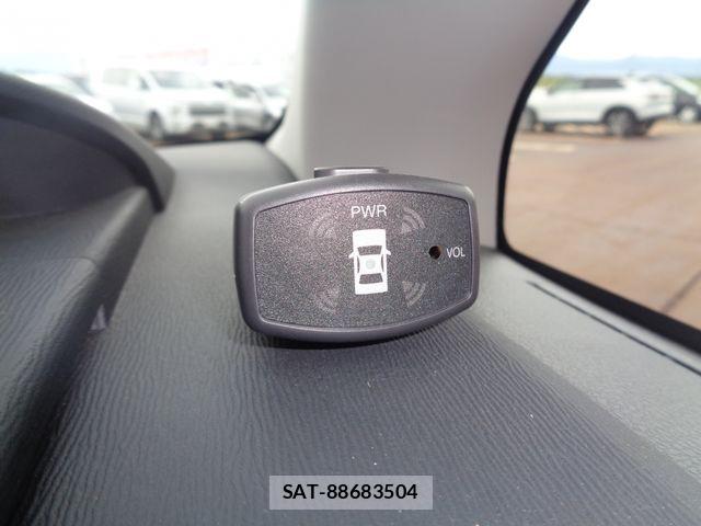 Toyota VOXY 2010-09 7226862-22
