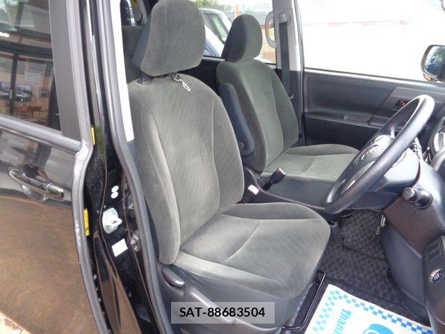 Toyota VOXY 2010-09 7226862-7