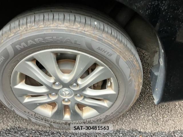 Toyota VOXY 2013-07 7226869-7