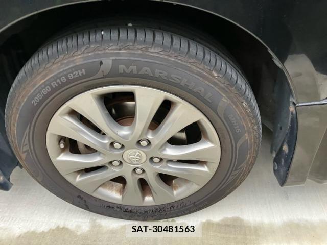 Toyota VOXY 2013-07 7226869-8
