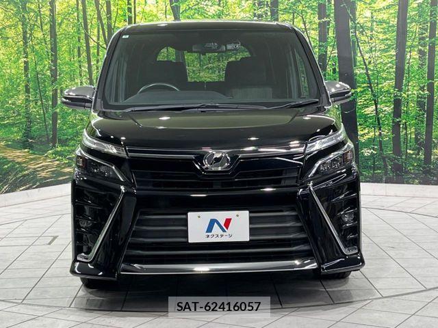 Toyota VOXY 2018-07 7226920-14