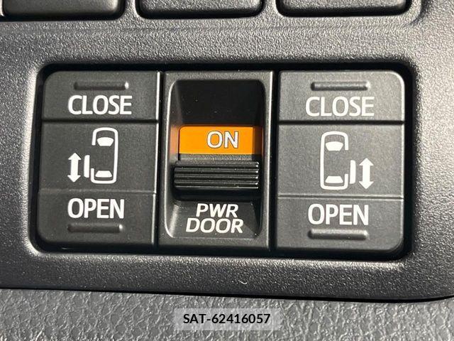 Toyota VOXY 2018-07 7226920-2