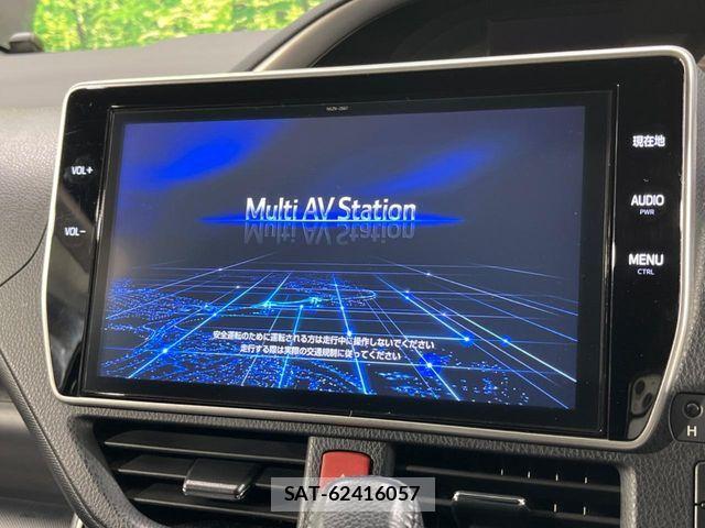 Toyota VOXY 2018-07 7226920-4