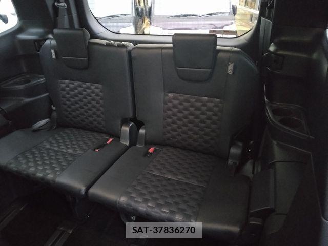 Toyota VOXY 2022-03 7226965-12