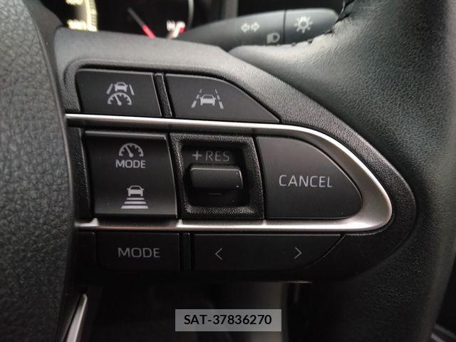 Toyota VOXY 2022-03 7226965-15