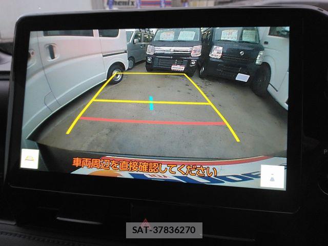 Toyota VOXY 2022-03 7226965-3