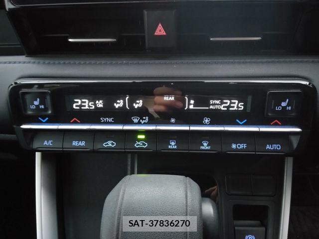 Toyota VOXY 2022-03 7226965-5