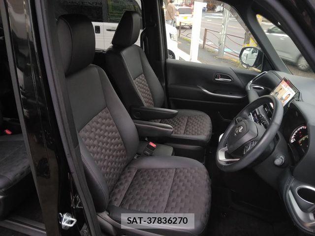 Toyota VOXY 2022-03 7226965-7