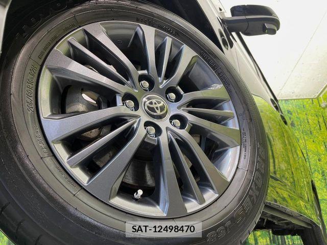 Toyota VOXY 2022-12 7226972-13