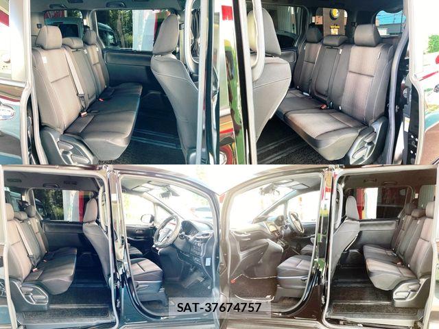 Toyota VOXY 2020-09 7226949-12