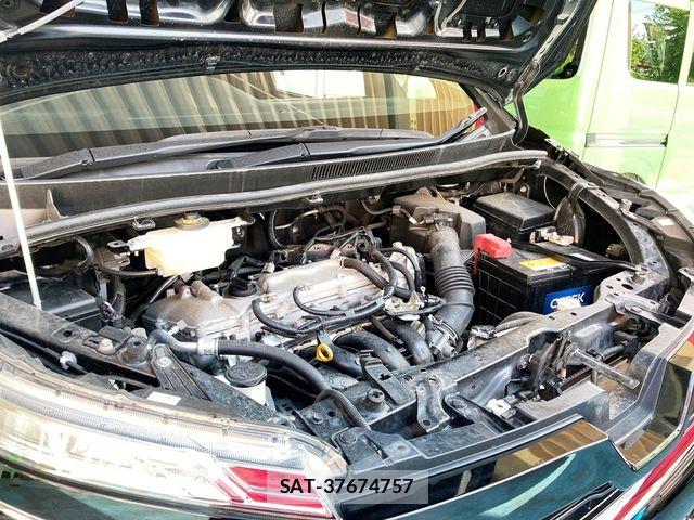 Toyota VOXY 2020-09 7226949-29