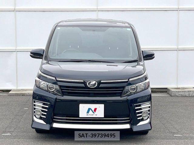 Toyota VOXY 2014-04 7226878-14