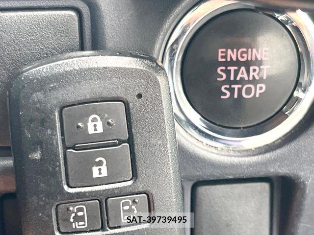 Toyota VOXY 2014-04 7226878-6