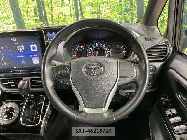 Toyota VOXY 2021-03 7226954-11