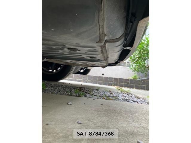 Toyota VOXY 2016-09 7226897-9
