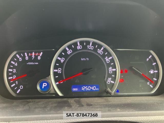 Toyota VOXY 2016-09 7226897-22
