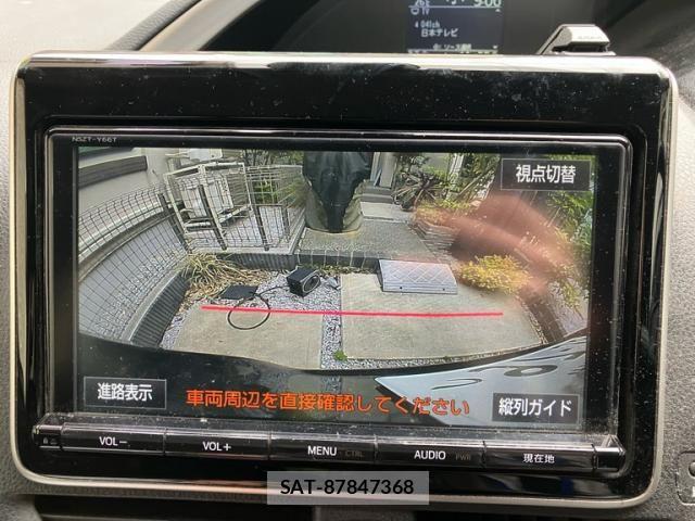 Toyota VOXY 2016-09 7226897-25